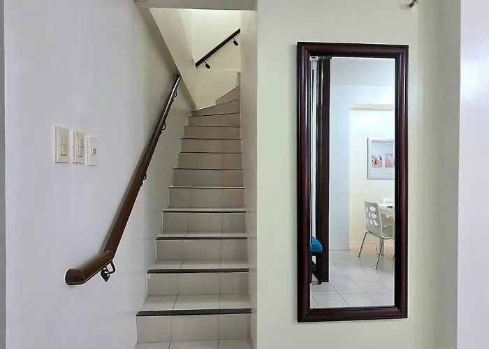 15p Penthouse 3br Persimmon Free Parking