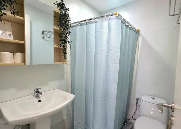 Apartment 15p Penthouse 3br Persimmon Free Parking Cebu