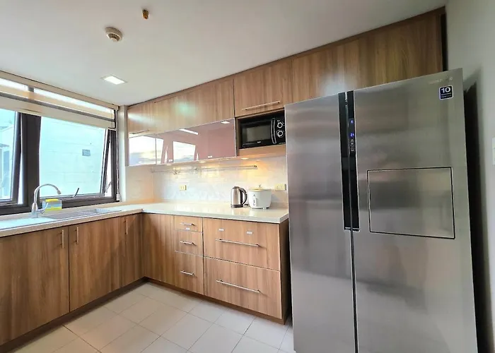 Apartment 15p Penthouse 3br Persimmon Free Parking