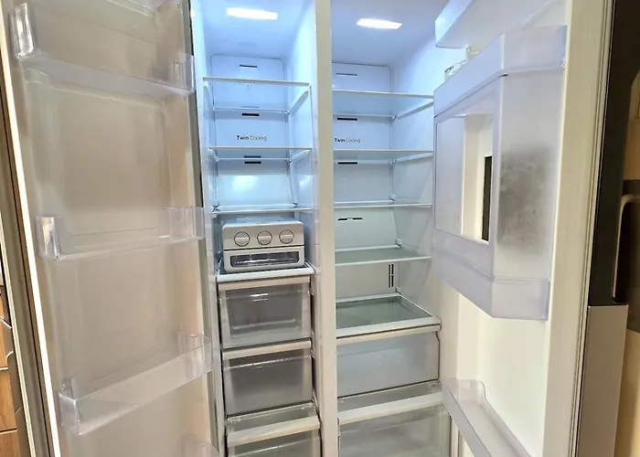 Apartment 15p Penthouse 3br Persimmon Free Parking