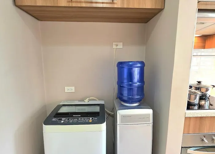 15p Penthouse 3br Persimmon Free Parking