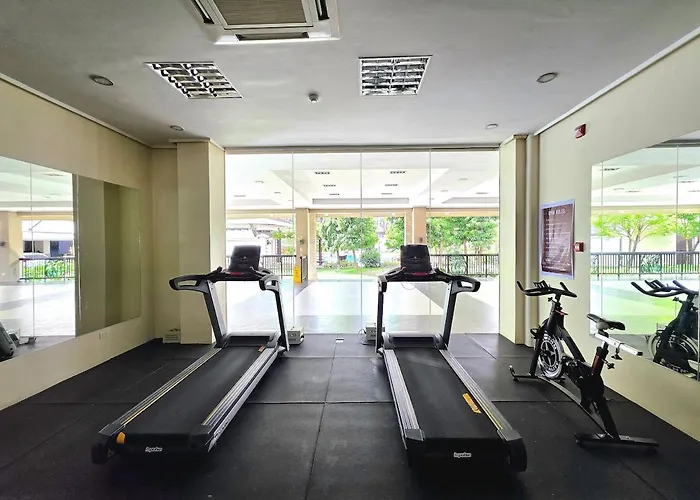 Apartment 15p Penthouse 3br Persimmon Free Parking